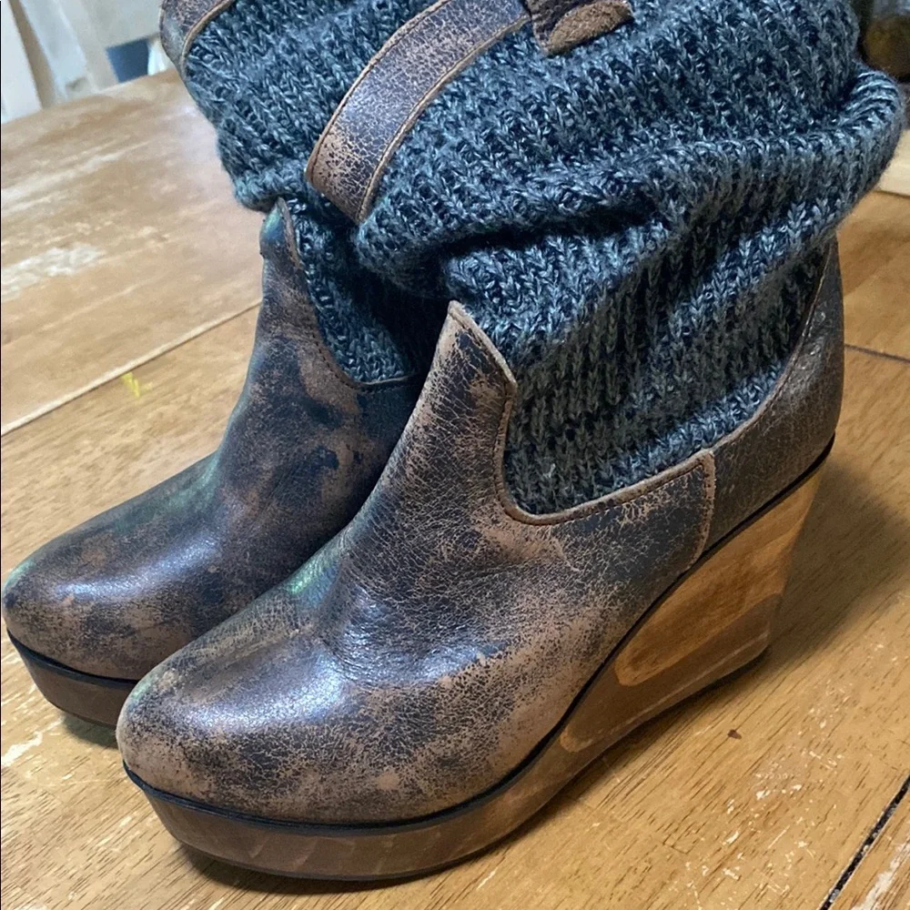 Distressed Brown Ankle Boots - Picture 8 of 8